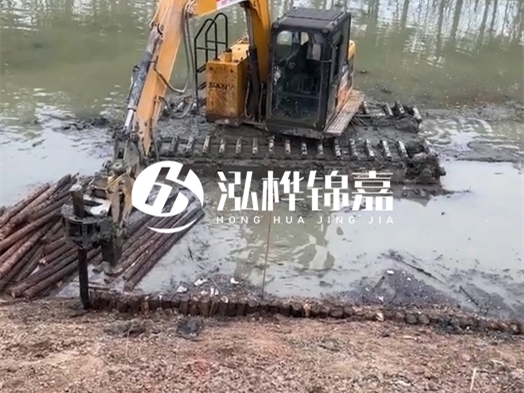 河道木材松木樁怎么選？河道工程用什么規(guī)格松木樁？