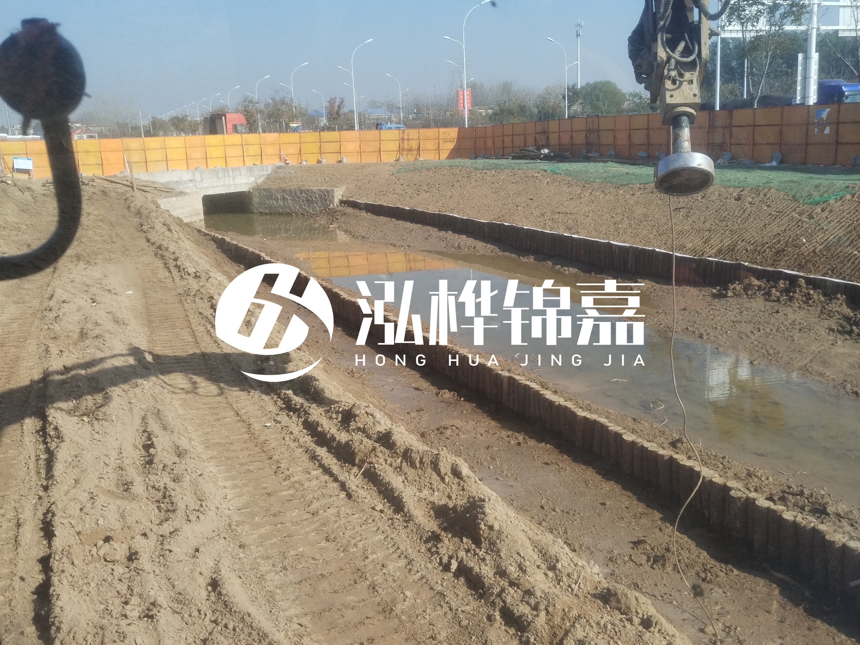 木樁打入地下作用是什么？松木樁在地底下會(huì)爛嗎？