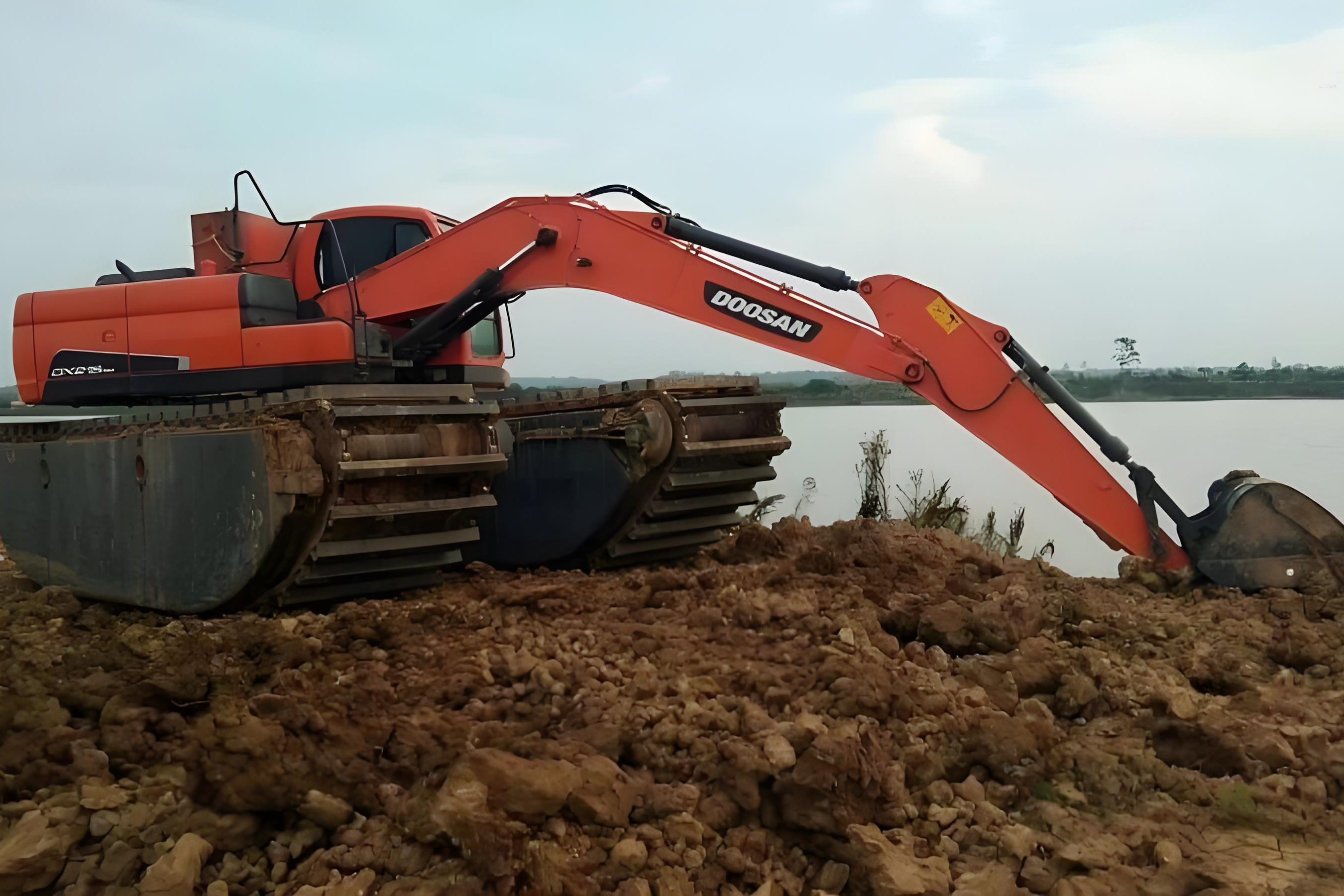 武漢水挖清淤團隊泓樺錦嘉-水庫清淤一立方米的價格是多少？?