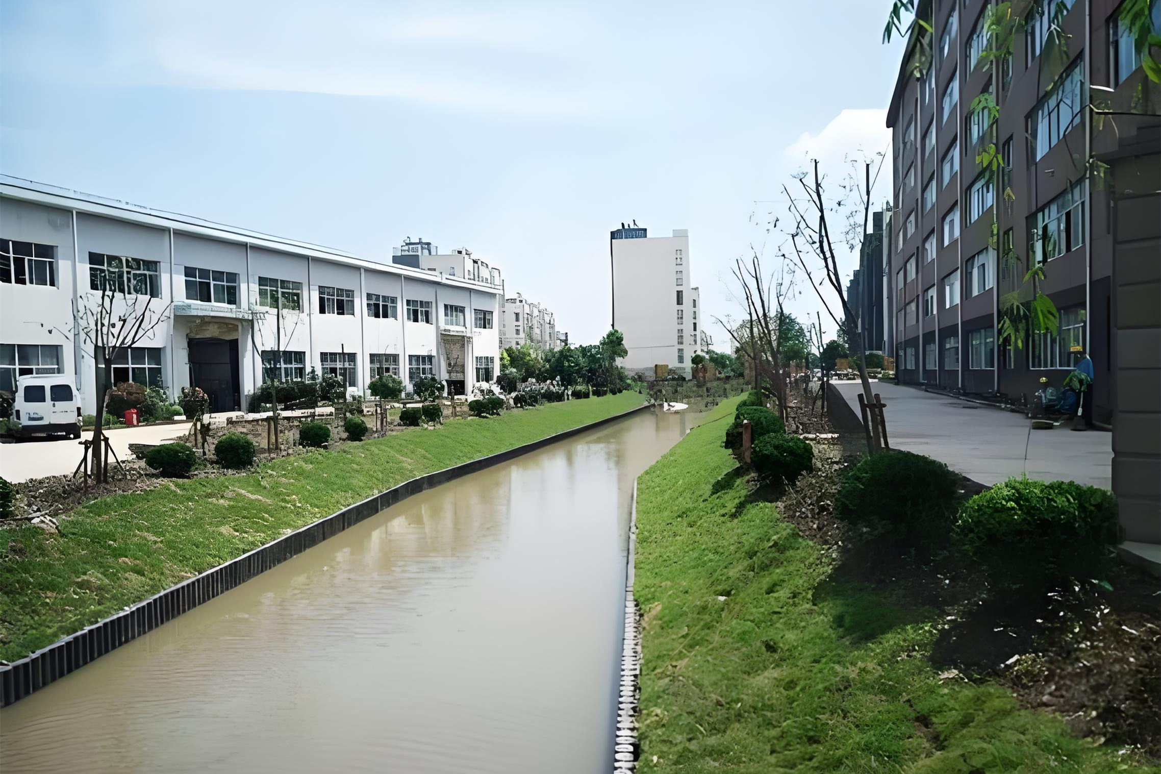 水泥樁批發(fā)廠家泓樺錦嘉-打水泥樁的承載力如何計算？