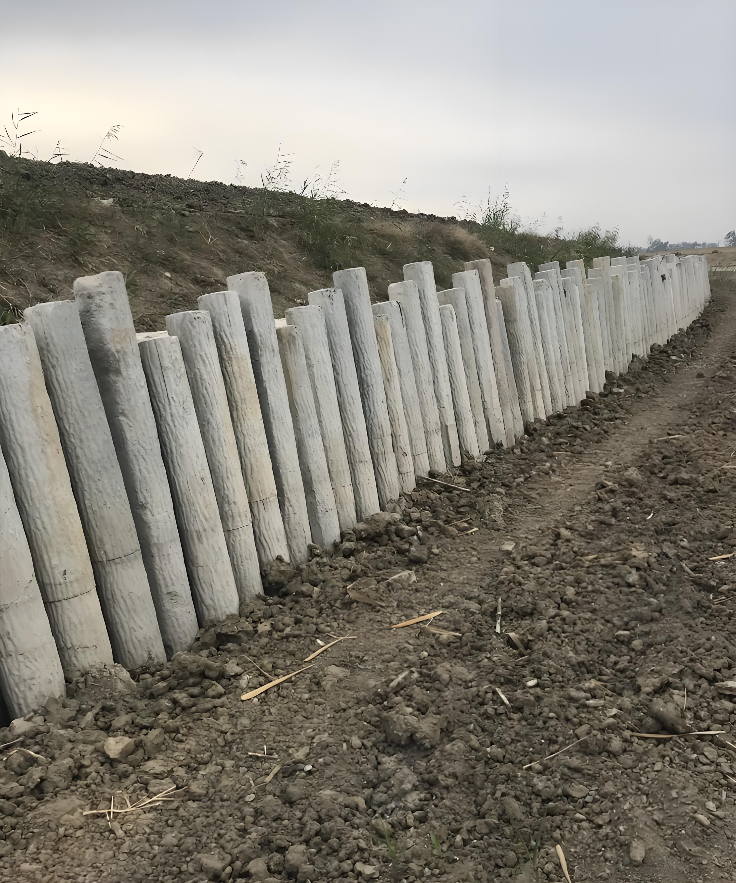 水泥樁批發(fā)廠家泓樺錦嘉-混凝土圓樁施工的配筋要求是什么？